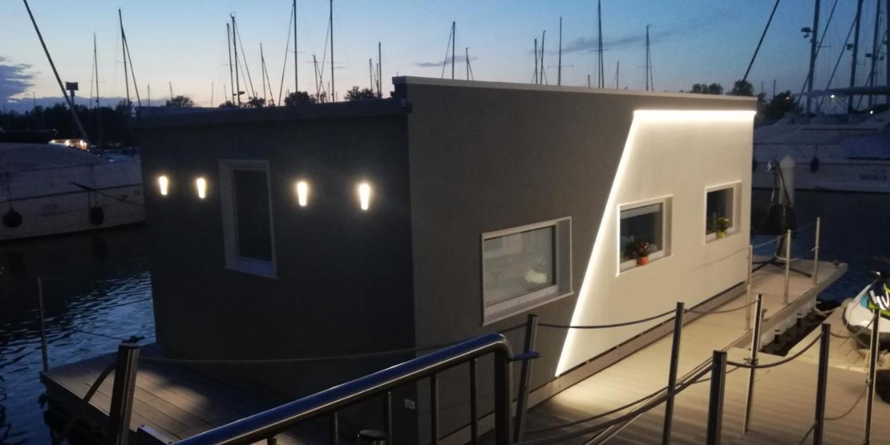 Marina Degli Estensi Floating Resort Llido Degli Estensi Zewnętrze zdjęcie