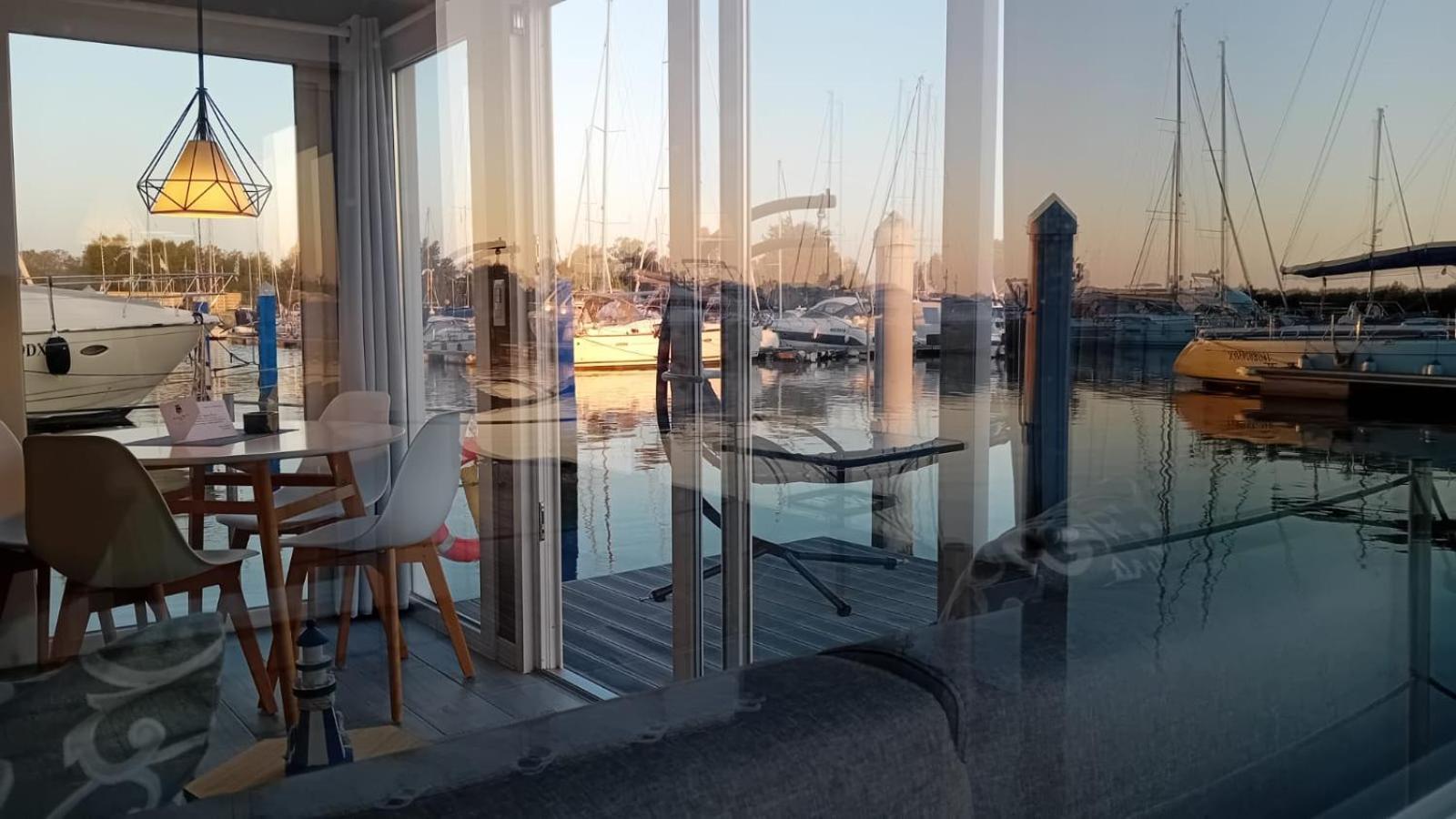 Marina Degli Estensi Floating Resort Llido Degli Estensi Zewnętrze zdjęcie