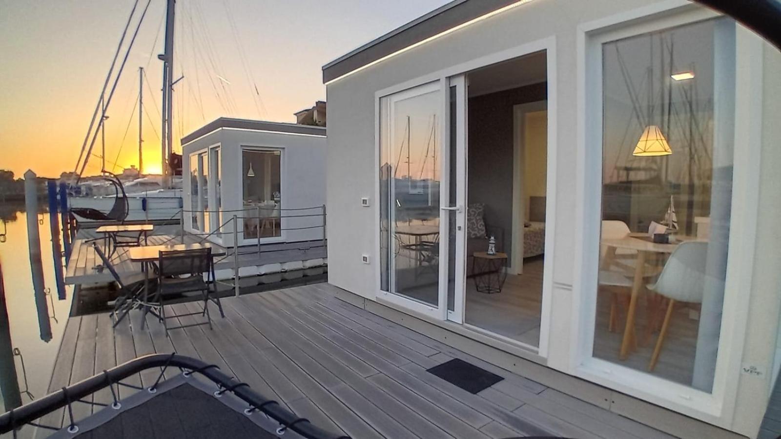 Marina Degli Estensi Floating Resort Llido Degli Estensi Zewnętrze zdjęcie